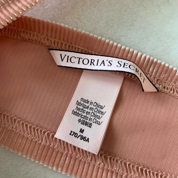 Victoria’s Secret Blush Velvet Loungewear - Picture 3 of 4